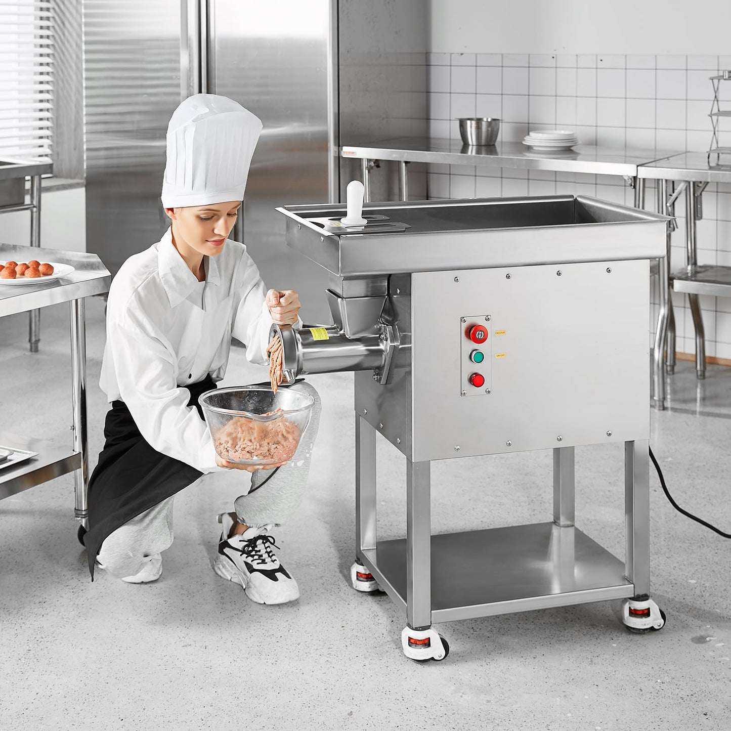 VEVOR Commercial Electric Meat Grinder, 22 Lb/Min Cabinet Meat Grinder, 2200W Industrial Grinder with Blade, Grinding Plate, Sausage Maker, Stainless Steel Meat Mincer Machine for Kitchen, Restaurant