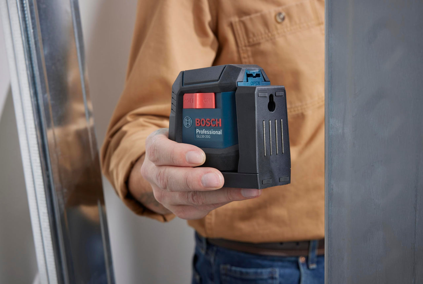 BOSCH GLL50-20G 50 Ft Green-Beam Self-Leveling Cross-Line Laser, Includes Integrated Magnetic Mount, 2 AA Batteries, & Soft Pouch